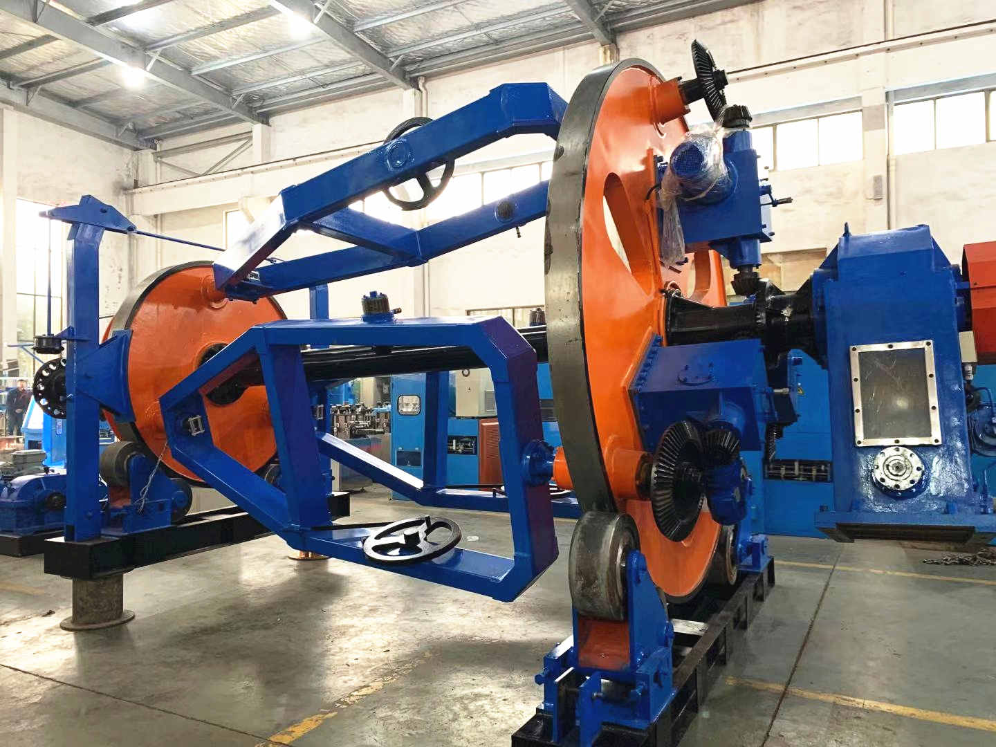 CABLE LAYING UP MACHINE+RIGID FRAME STRANDING MACHINE HAVE BEEN SENT TO VIETNAM